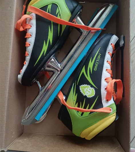 滑冰鞋9成新34码 100元不退不换 感兴...