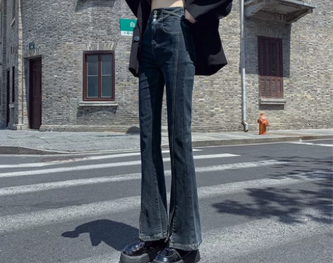 开叉微喇牛仔裤女高腰 显瘦 感兴趣的话点“...