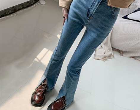 开叉微喇叭牛仔裤女高腰2022秋冬季新款年...