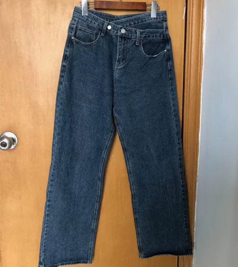 牛仔裤，XL码，全新，是加长版的 感兴趣的...