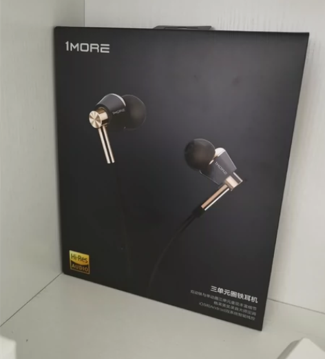 万魔PistonBusd pro耳机去年6...