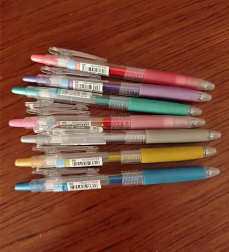 品目 可爱中性笔 12支装 全新 全店满5...