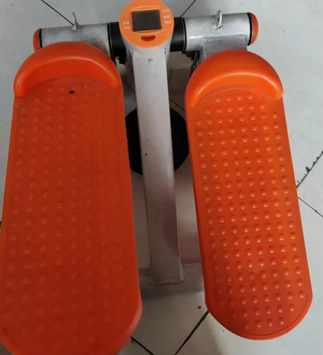 踏步机家用，减肥机免安装登山机，多功能瘦腰...