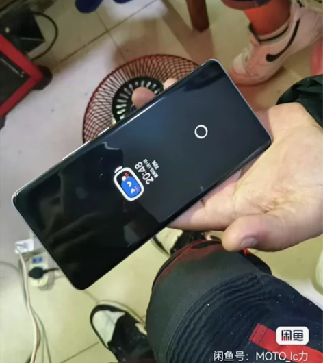 出小米12pro，8+128，更新了澎湃系...