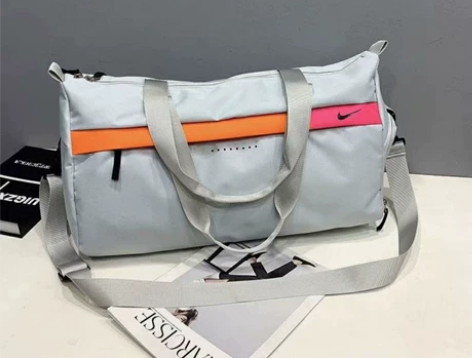 低价处理20个 大容量健身包男女干湿分离手...