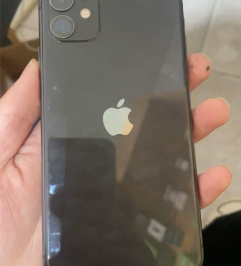 苹果11，组装屏，换过电池，其他原装，成色...