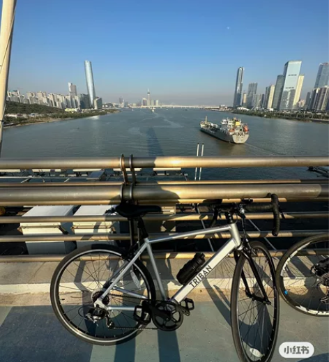 迪卡侬rc100 M码 十二月中旬买的不到...