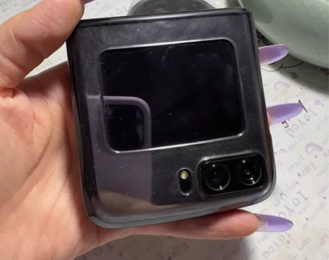 摩托罗拉刀锋 二手去年 11月购入 用过两...