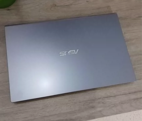 华硕笔记本锐龙版。2020年差不多5千买的...