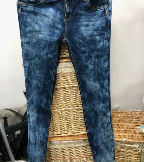 女式吊腰牛仔裤长裤。170/70A，40码...