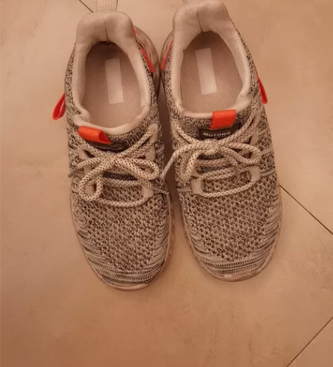 牧童33码男童鞋，9新 感兴趣的话点“我想...