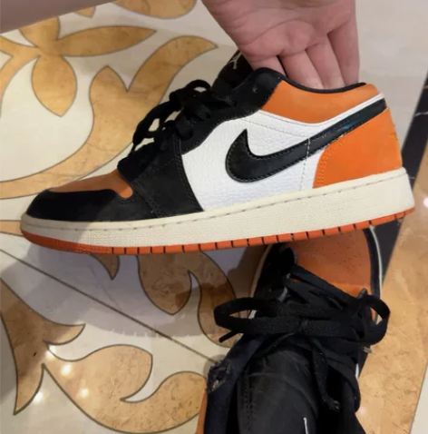 nike  扣碎  黑橘   女鞋  38...