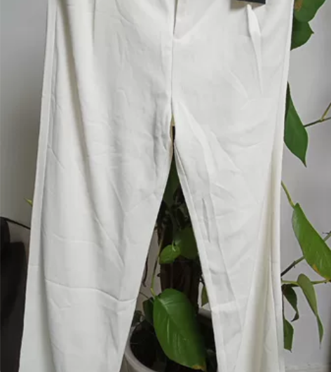 全新带吊牌白色西装阔腿裤，xxl码，腰围8...