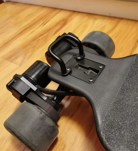 滑板提手 DIY滑板配件兼容99％的滑板孔...