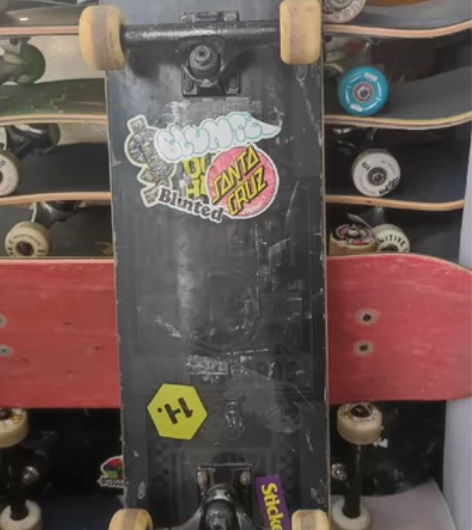 出DBH滑板，专业板。8.0尺寸。 单空桥...