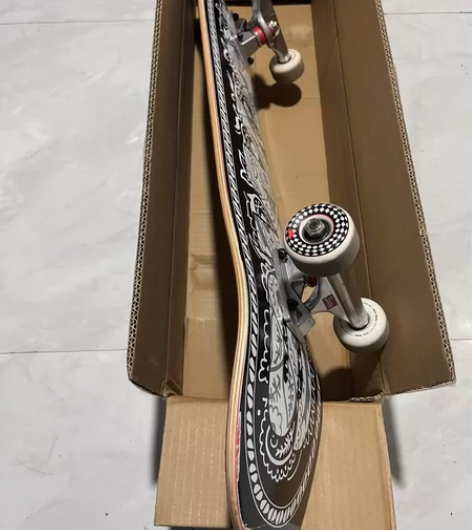 SWAY／斯威，滑板 滑了几次，不太会玩，...