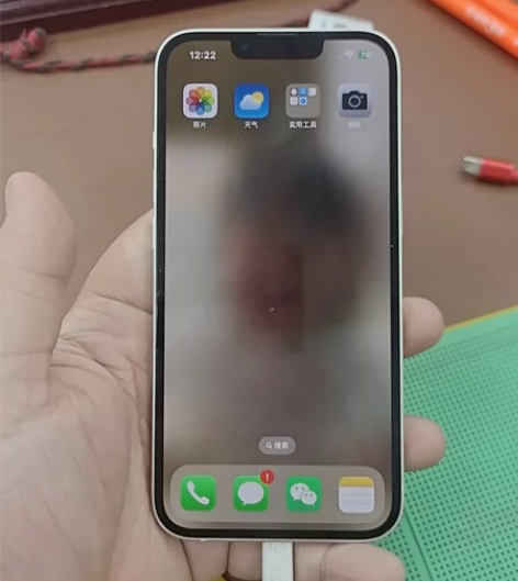 iPhone 13 国行128g 机器屏幕...