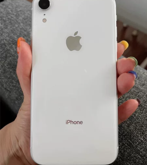 大学生缺钱出苹果xr iPhoneXR，1...