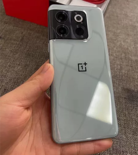 ?一加手机 型号：Ace pro  内存：...