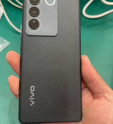 品牌：VIVO S16 内存：12+256...