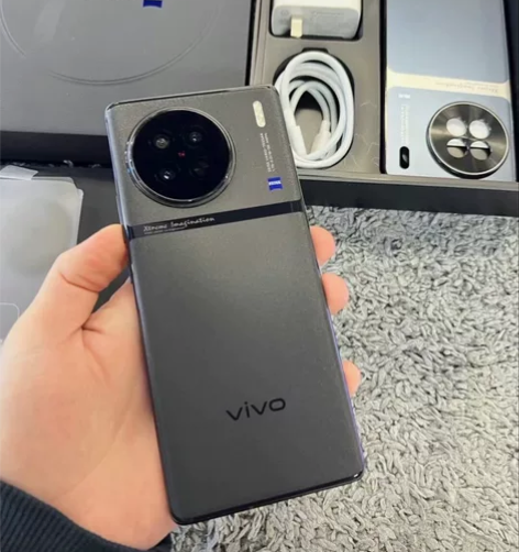 99新vivox90全网通搭载天玑9200...