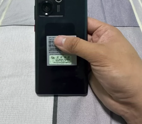 努比亚 Z50 16G+1T 黑礁 单机没...