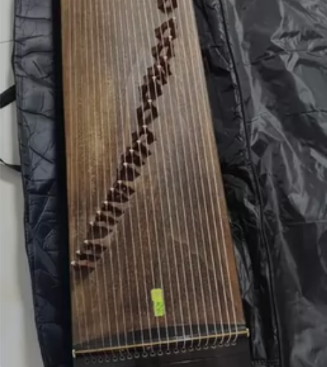 来捡漏了，5000多的古筝赔钱处理 #古筝...