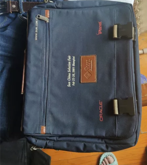 全新电脑可提可背电脑包，可伸缩，闲置不用有...