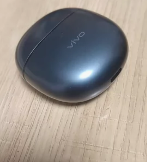 vivo tws air蓝牙耳机，左耳声音...