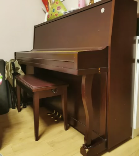 2005年的珠江up118M2钢琴，基本没...