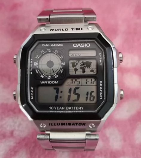 卡西欧AE-1200WHD-1A，放着积灰...