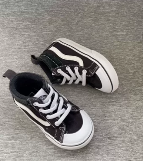 Vans范斯尺码23.5，内长14.5 适...