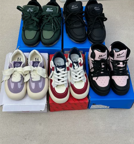 【全新闲置】谁他妈来买我的回力飞跃啊 粉丝...