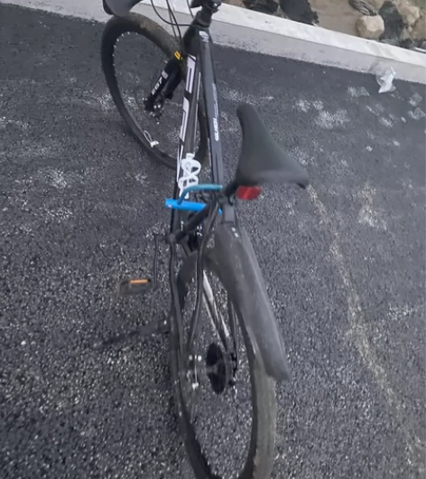 买了这个车上班骑车，太累了就不想要了，前轮...