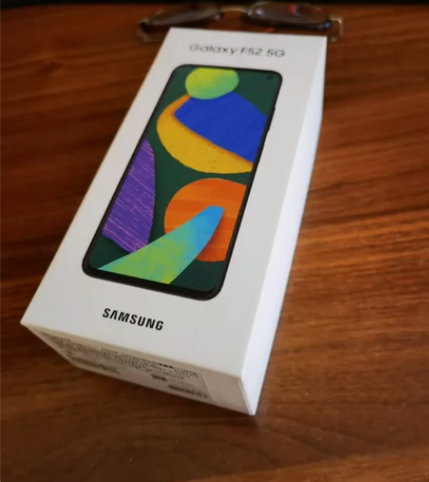 galaxy F52 5G手机 崭新的手机...