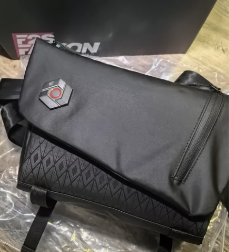 全新！捡漏！单肩相机包专业斜跨单反摄影包富...