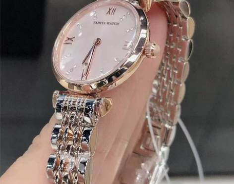 【礼遇价】阿玛妮正品满天星手表女士2021...