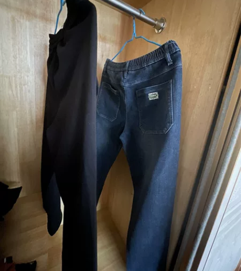 运动裤、牛仔裤各一条，只试穿过一次，适合身...