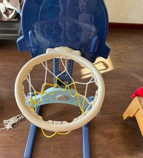 儿童篮球架， 九成新 感兴趣的话点“我想要...