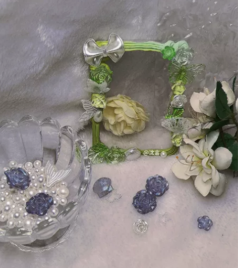 现在下单年前就能到，过年不给你的拍立得小卡...