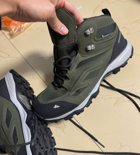 迪卡侬雪地靴 徒步鞋 中帮防水 买去北方雪...