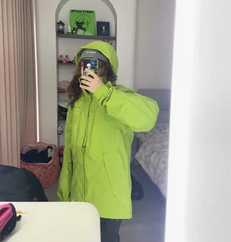 迪卡侬冲锋衣全新低价出！因为我穿有点大还没...