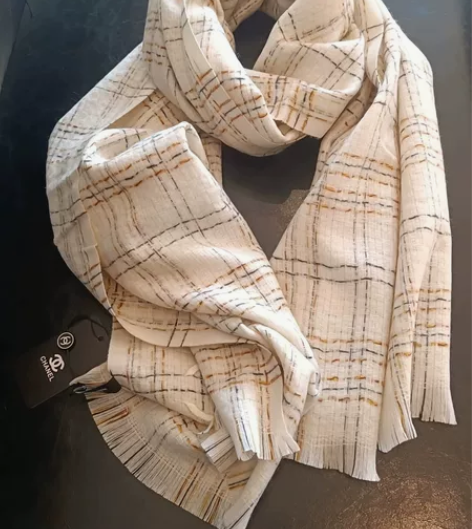 香奶奶围巾 不议价非质量问题不退换，偏远补...