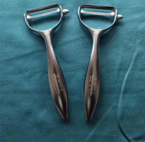 日本进口削皮刀 刮皮刀 不锈钢家用多功能水...