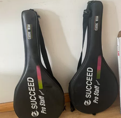 网球拍 经典款 深色磨砂质感 浅色高光亮 ...