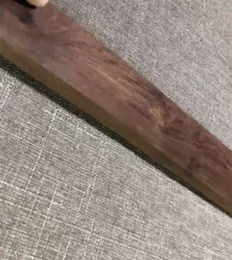 阴沉木单镇，尺寸是34×4.5×1.便宜出...