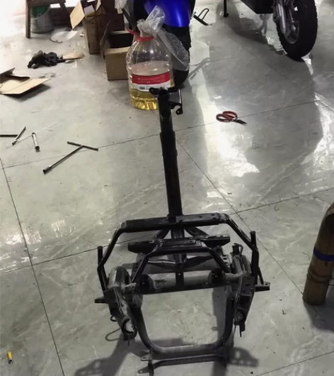 鹏城牌PC125T-5S车架不包邮左脚踏板...