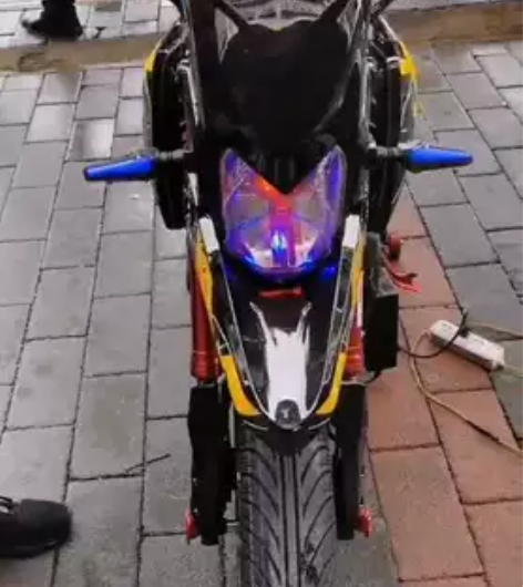 至尊宝M5，支持私人定制，个性改装 感兴趣...