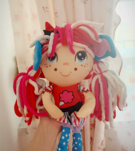 尾单变装娃娃 可以变成小娃娃也可以变成小婴...