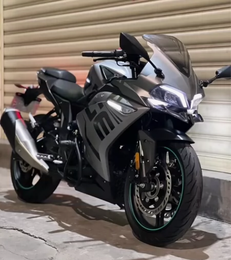 无极300RR高配（国四ABS）21年上牌...